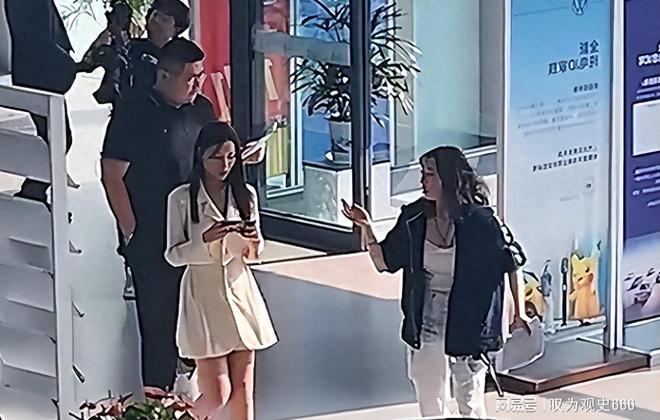 一周掉粉数万！贱卖妻子化妆品豪车仅卖70米乐官方网站00起底猴哥的下滑路(图16)