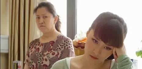 米乐老公怪我乱花钱买化妆品婆婆不劝反笑：你们去民政局离婚吧(图5)