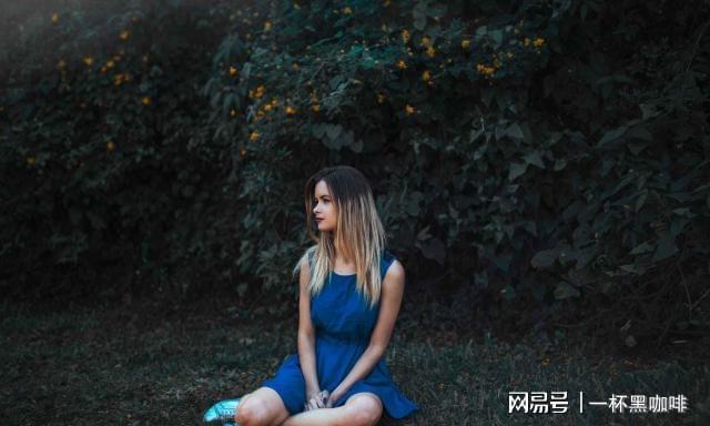 米乐“嫂子你年纪大了用化妆品是浪费钱”“扔了也不给你”(图1)